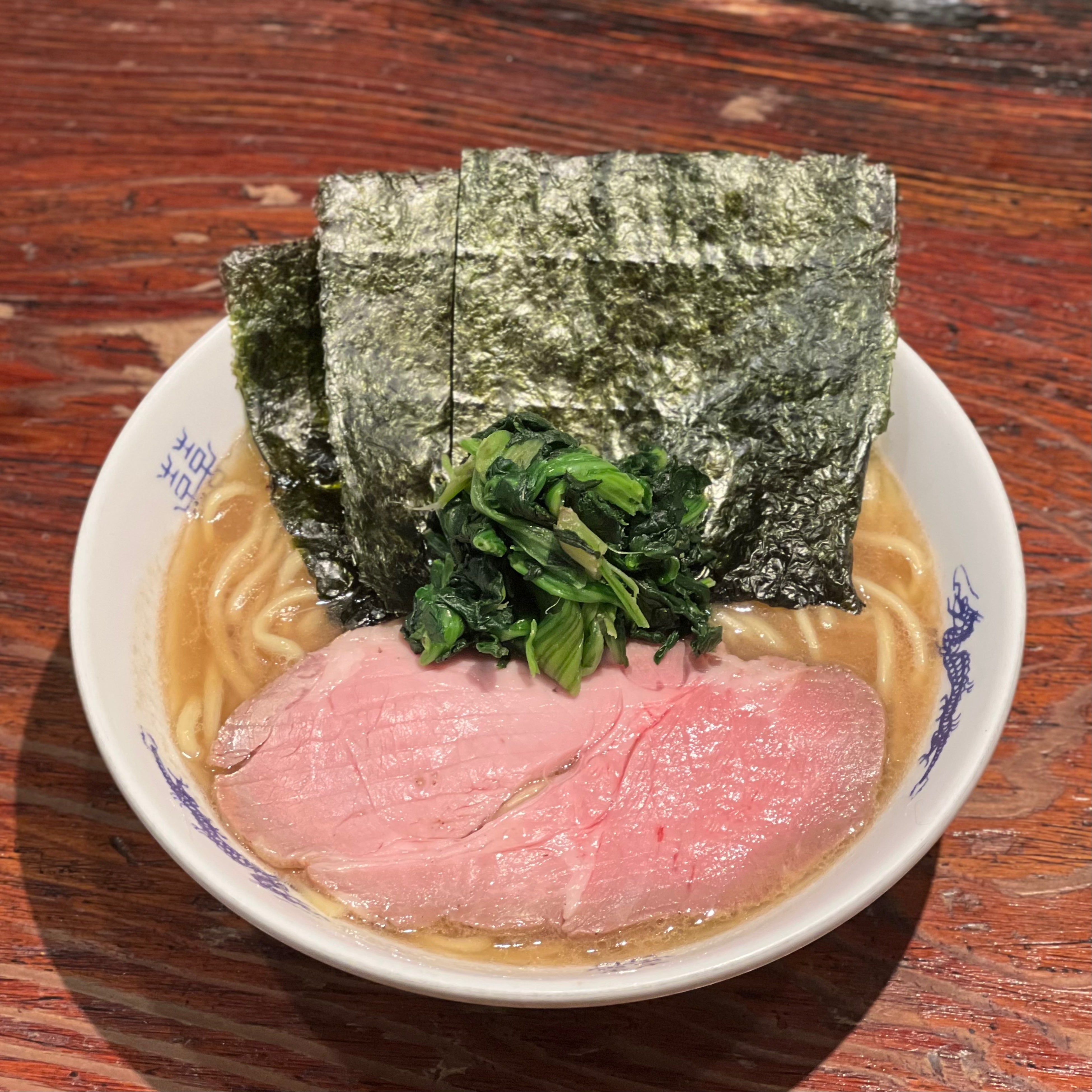 豚骨醤油ラーメン