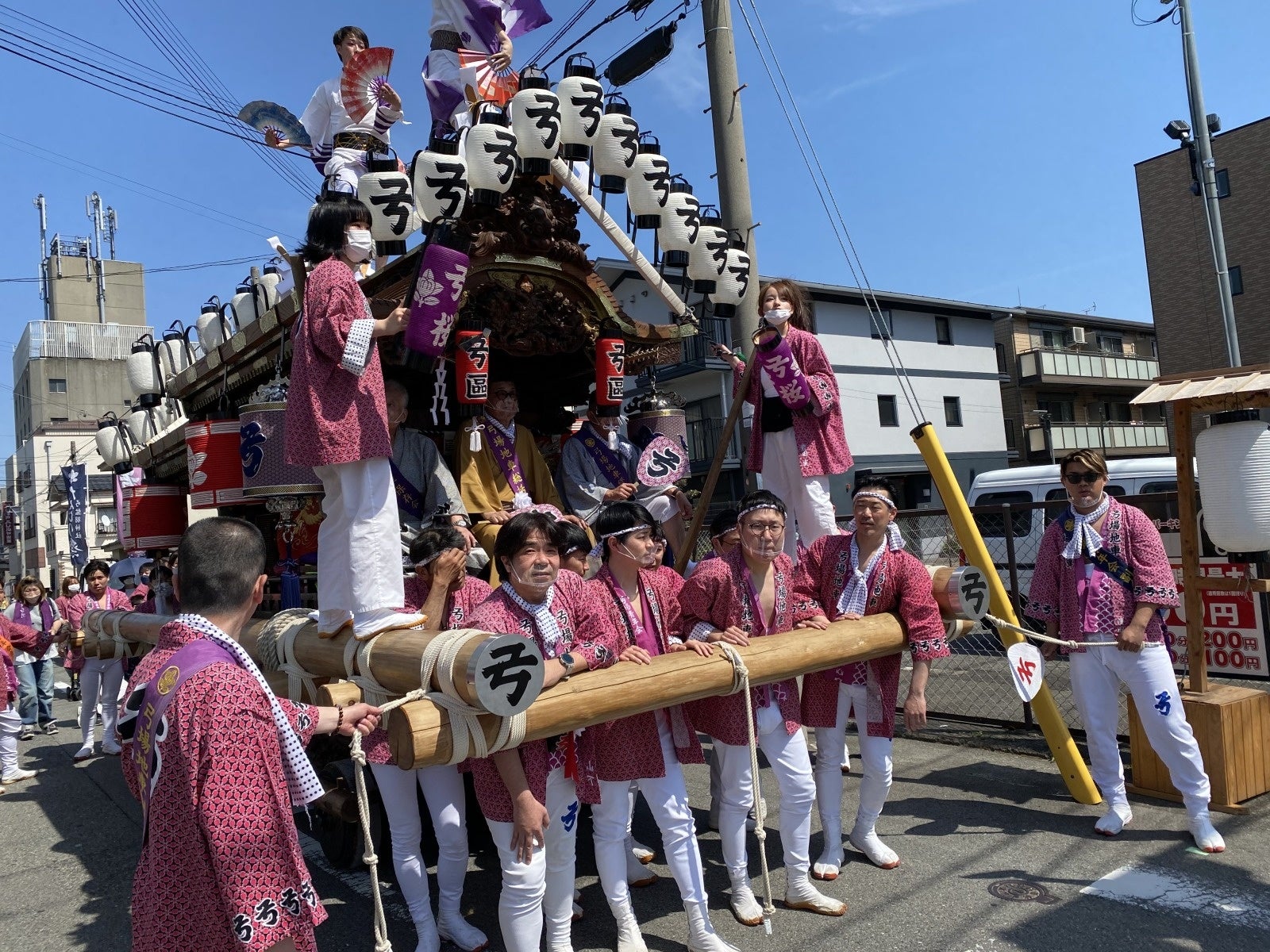 「灘五郷酒所」と地元御影の弓場だんじり