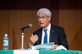 岩丸氏