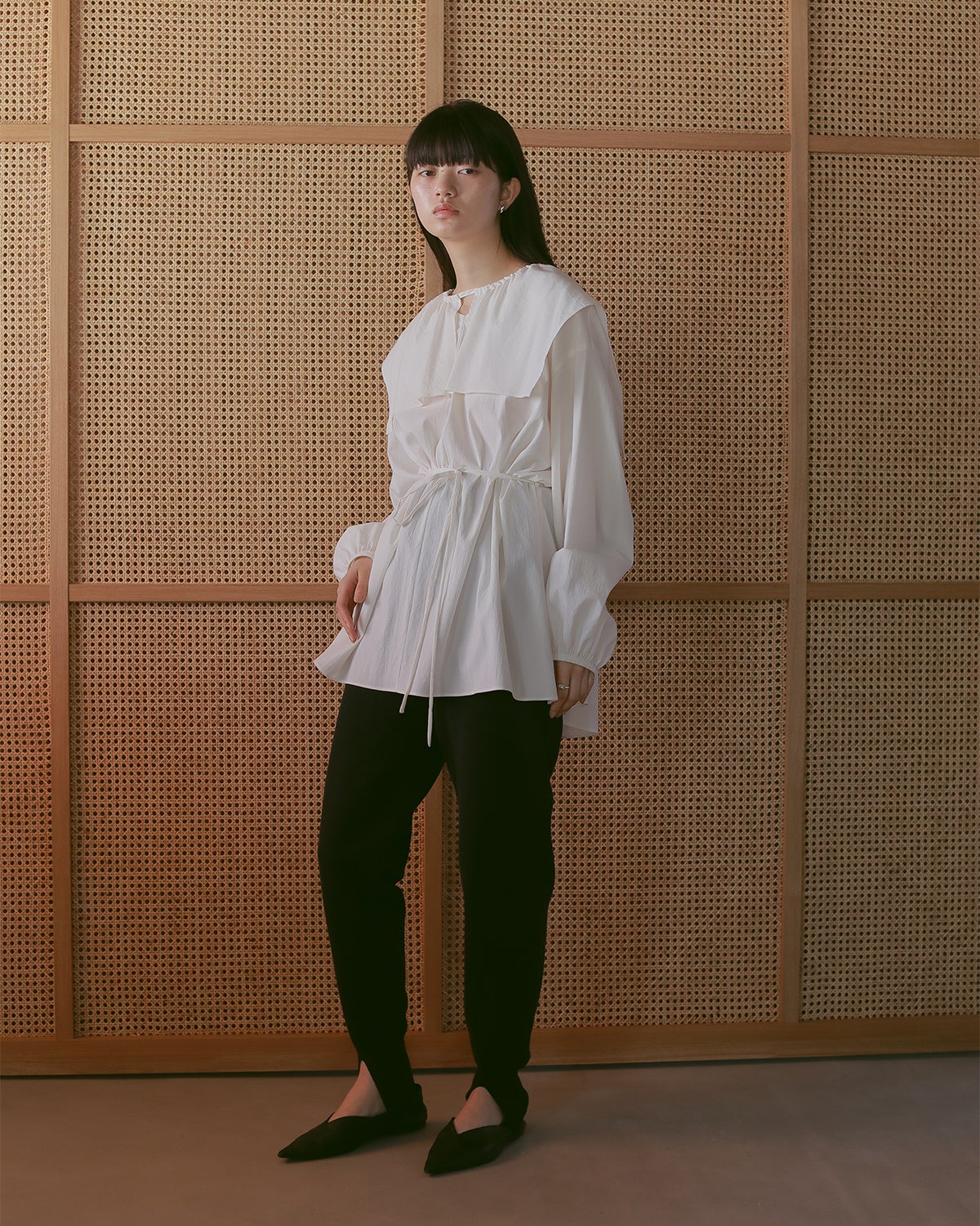 FLAP SHOULDER TOPS ￥17,600(tax in)