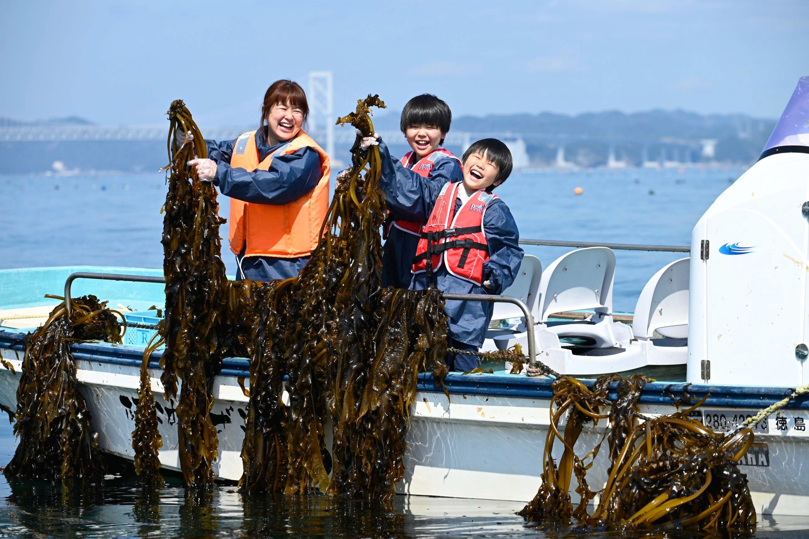 【2～3月限定】本場！早春の鳴門で究極のご当地体験♪ 「わかめ漁＆塩蔵体験」付き宿泊プランを発売