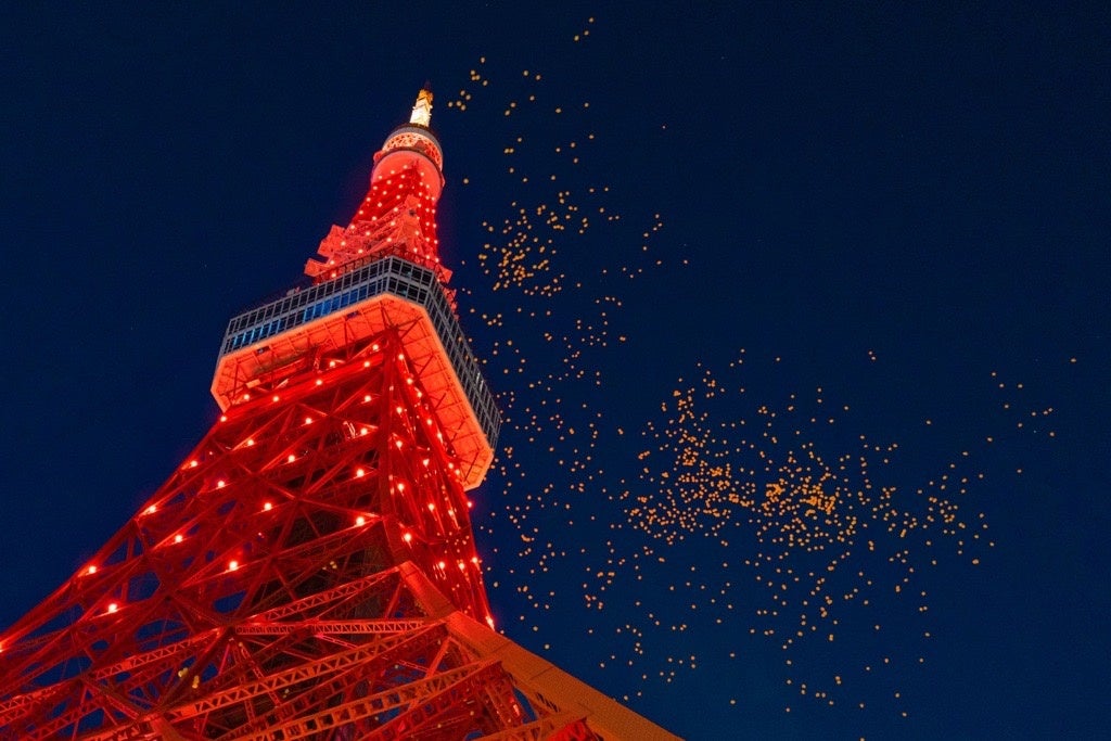 東京タワーが春節を記念し一夜限りの特別なライトアップ！日中平和・友情のシンボルジャイアントパンダ「シャンシャン」帰国に寄せて268灯のLEDライトではなむけ