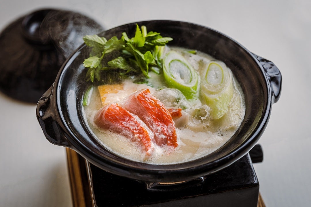 [鍋]　金目鯛味噌󠄀酒粕鍋　芹　長葱 厚揚げ豆腐小野川豆もやし