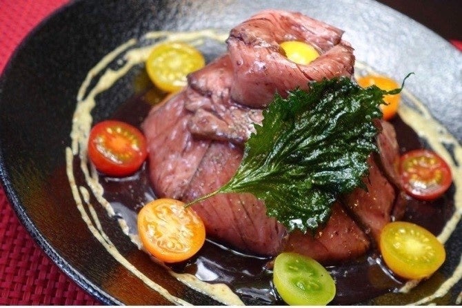 ■黒潮牛のローストビーフ丼