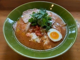 トマトとチーズのミソラーメン