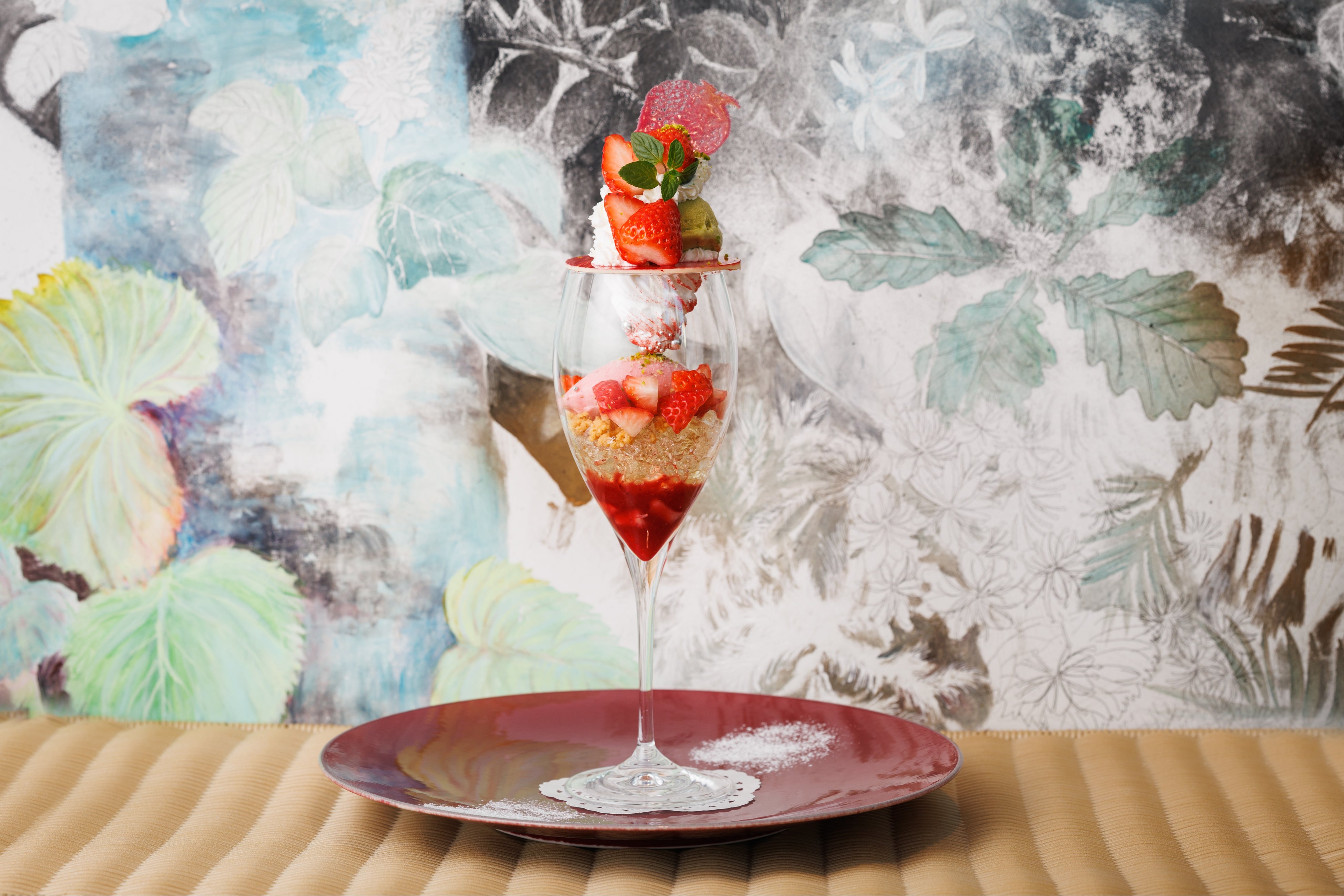 【ホテルメトロポリタン川崎】Terrace and Table　“無重力”苺パフェ「Parfait aux Fraises」