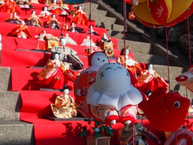 3月12日まで開催！素盞鳴（スサノオ）神社の雛段飾りと第26回雛のつるし飾りまつり