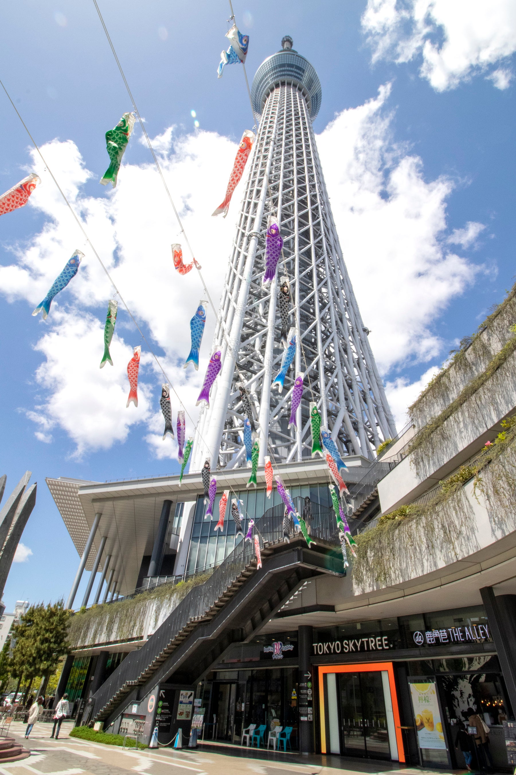 ソラマチひろば（過去の様子）(C)TOKYO-SKYTREETOWN