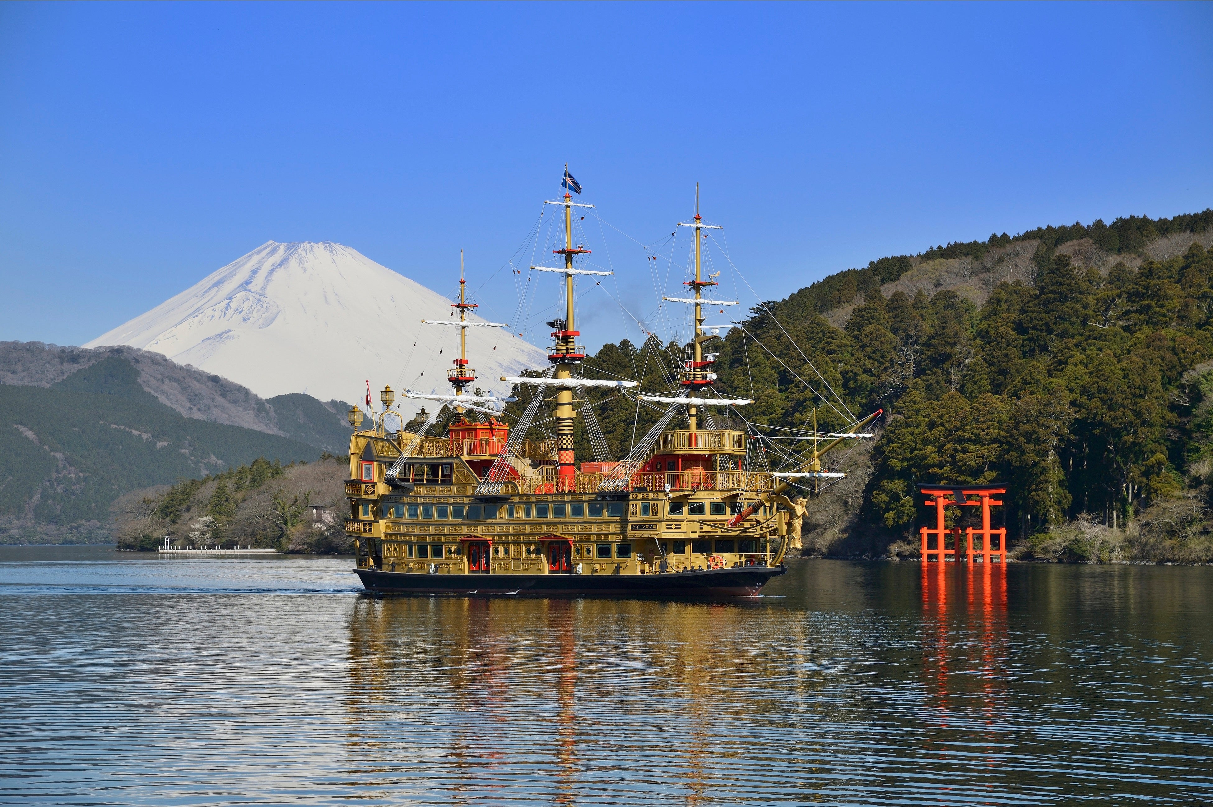 箱根　芦ノ湖（イメージ）