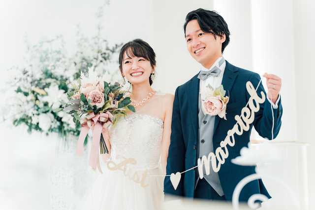 結婚式などのセレモニーの開催費用、約８割の人が200万円未満を希望