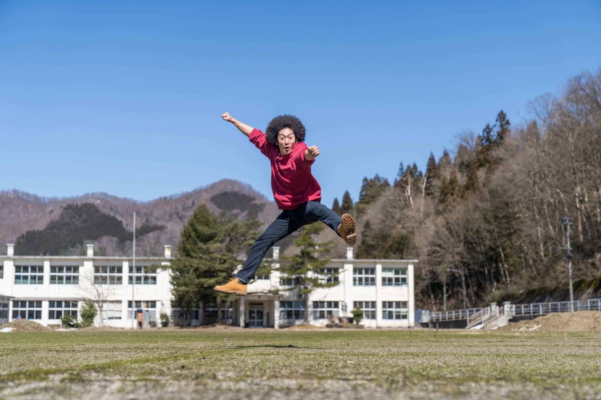 【東北最古の即身仏 生誕400年記念】本明寺(山形県鶴岡市)の火渡り修行をアフロりゅうじが体験！[2023年6月11日開催]