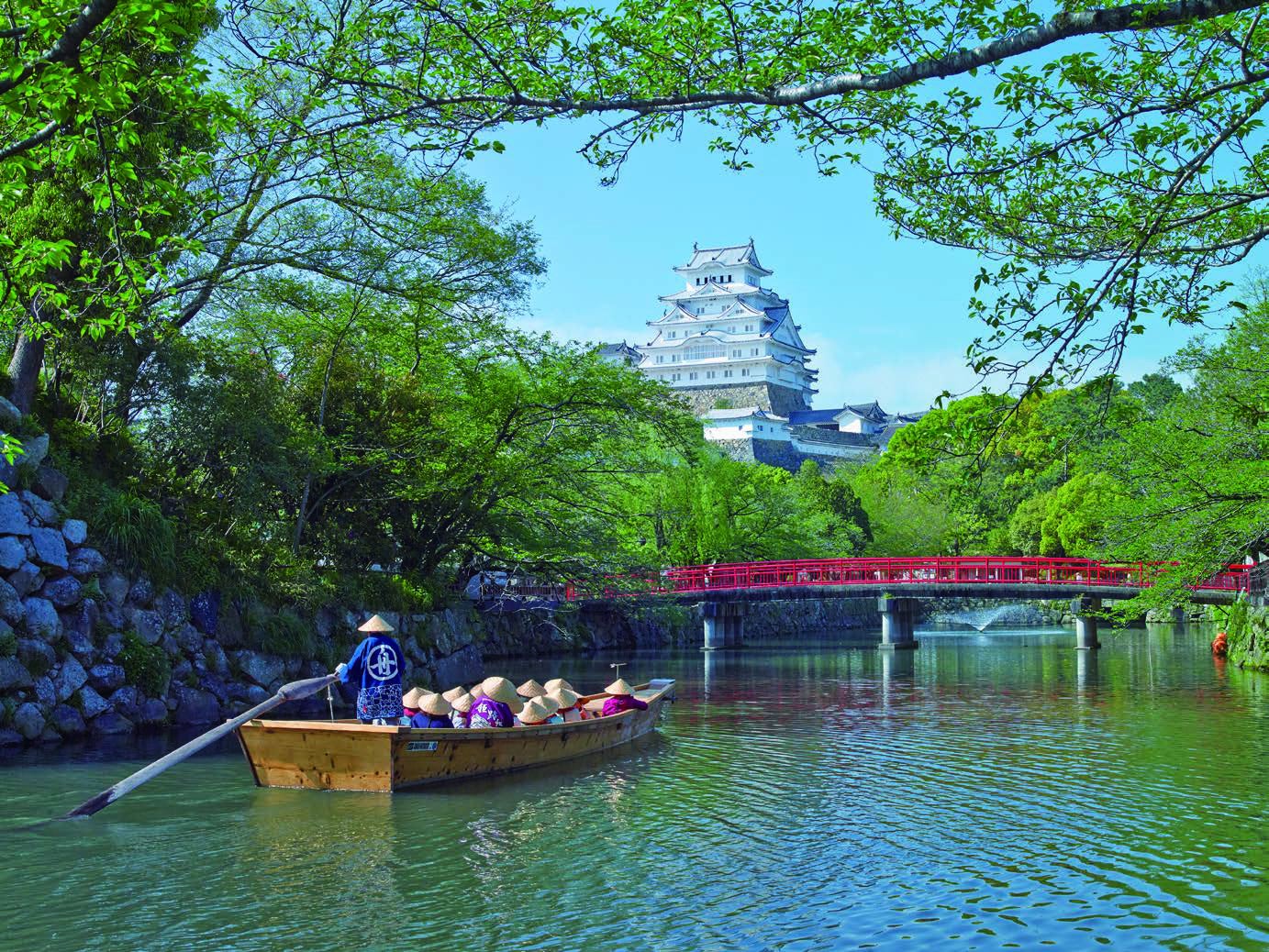 姫路城内堀めぐり～水面が光る異空間～