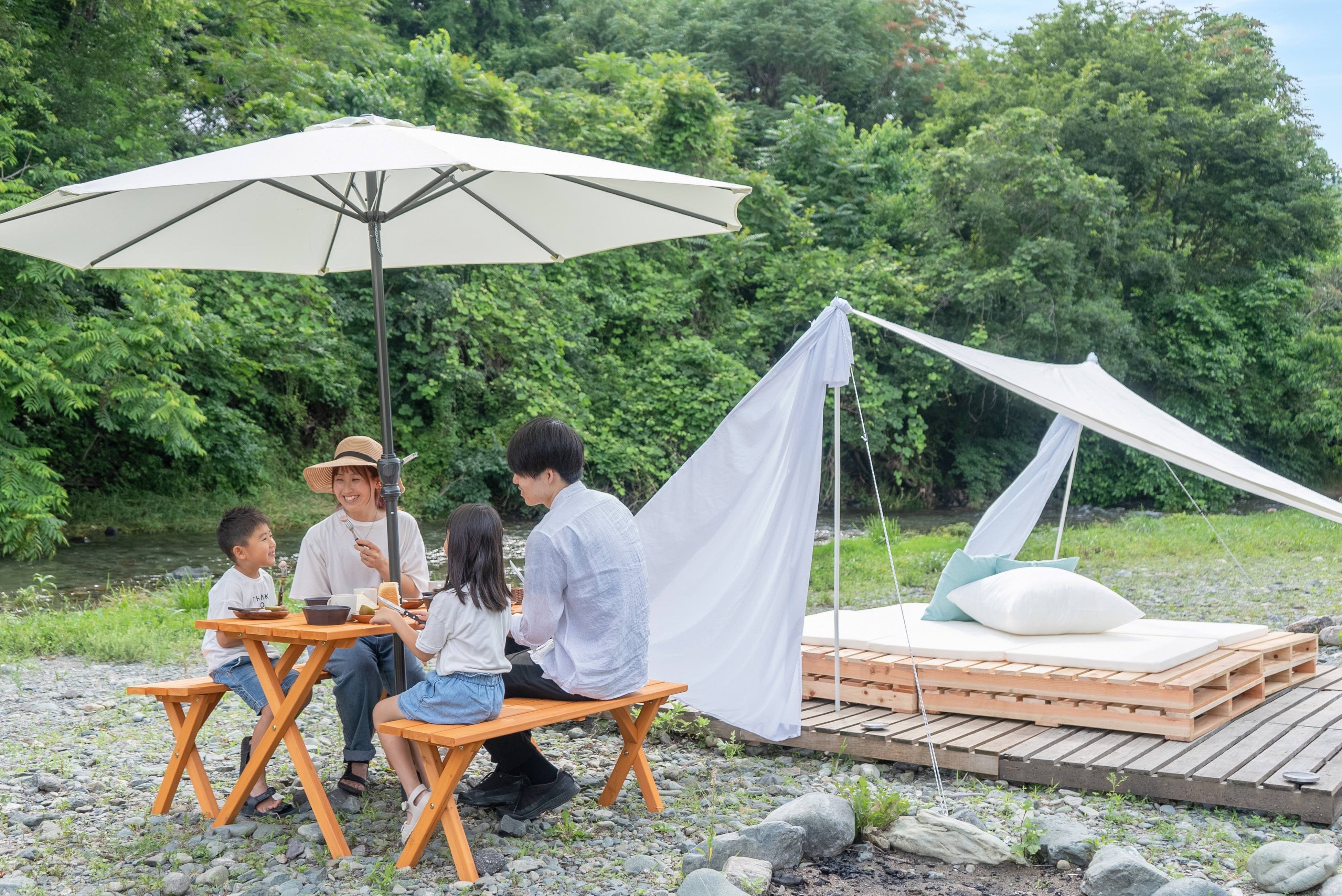 ときたまひみつきちCOMORIVERで、夏の暑さと時間を忘れるシーズンイベント「自然と過ごす清流スローステイ」を提供開始