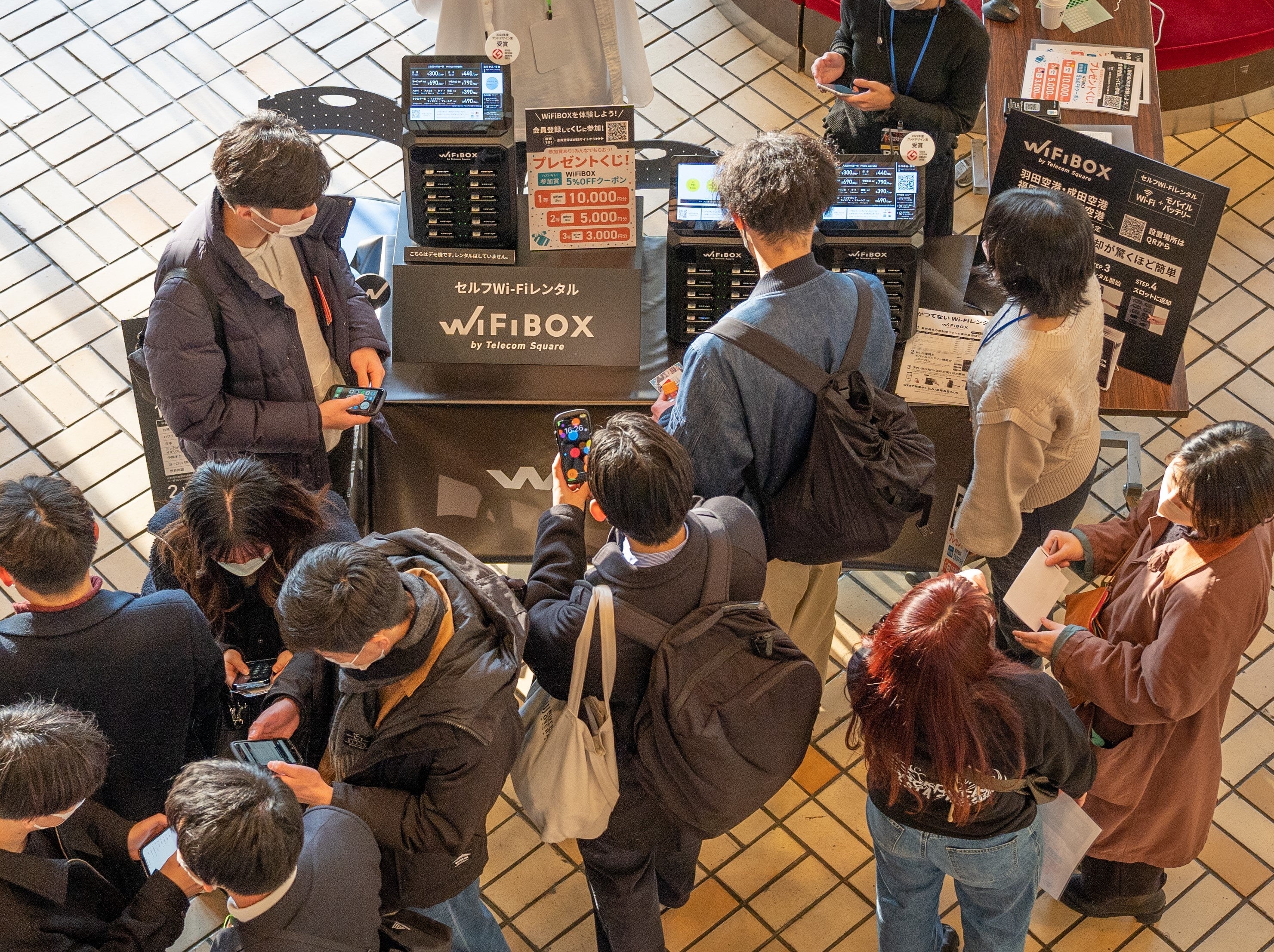 過去イベント出展時の「WiFiBOXくじ」の様子