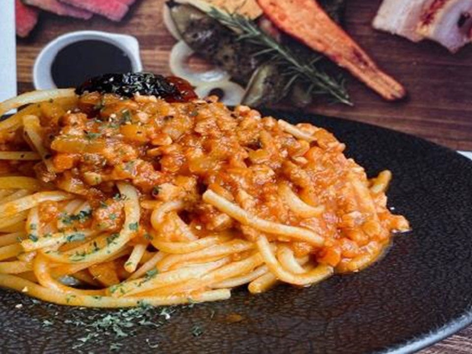 Bistro KANPAI特製生パスタ  大豆ミートの完熟トマトパスタ  1,200円