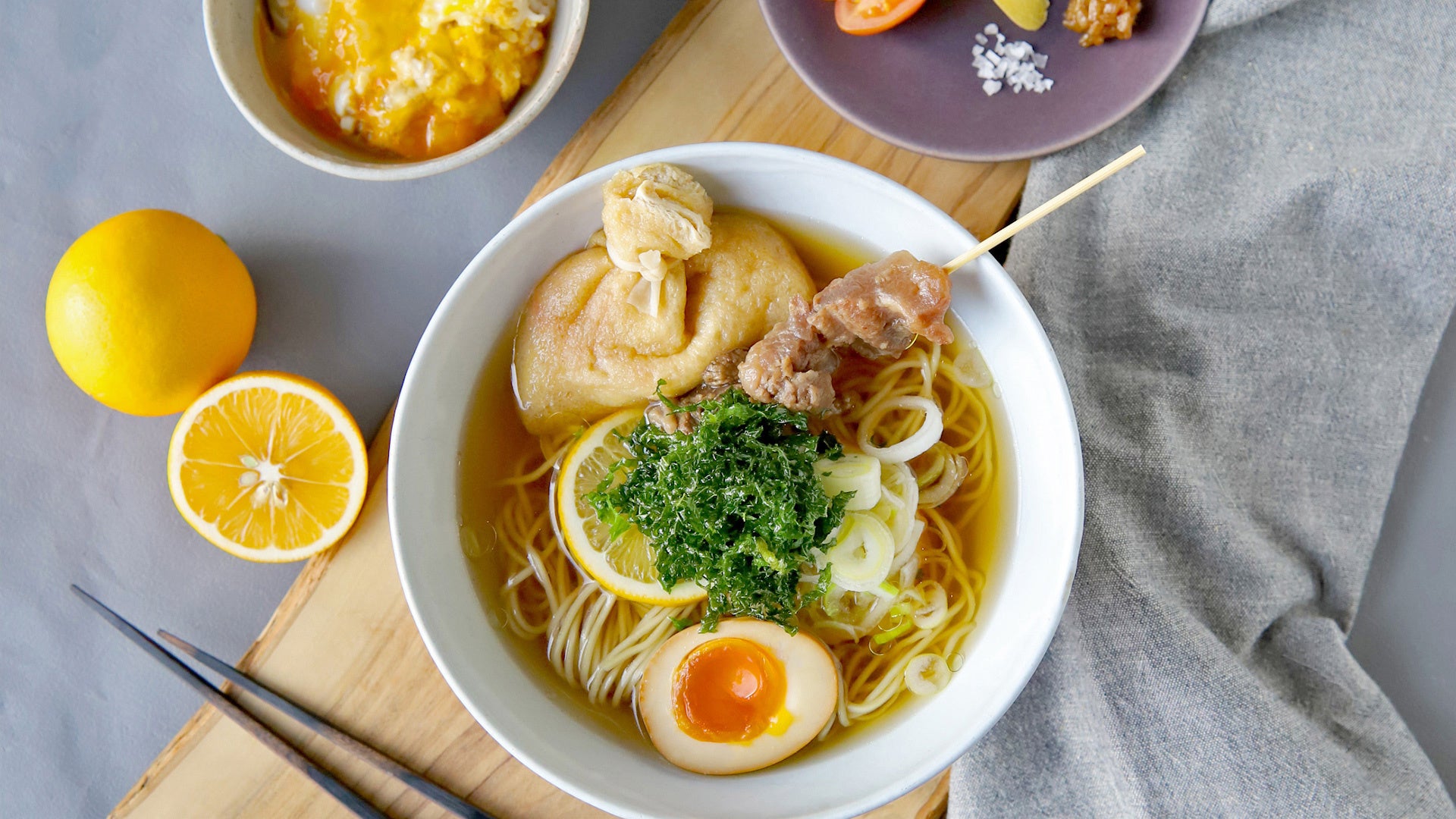 スペシャル島れもん醤油らぁめん 単品1130円／セット1530円