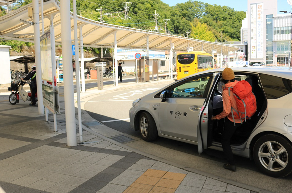 韮崎駅から甘利山へ。乗り合い制の「甘利山タクシー」実施中