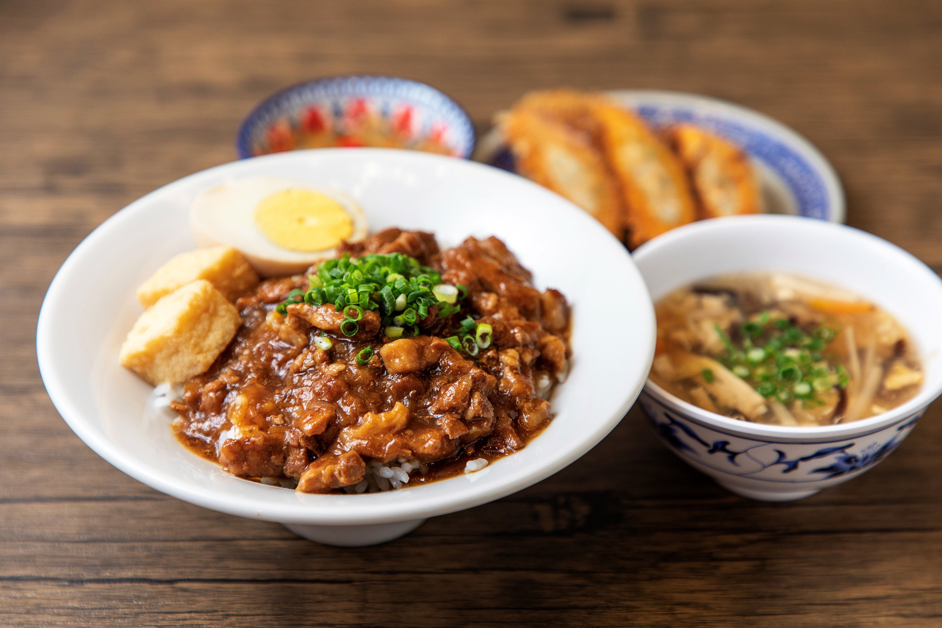 ランチ「魯肉飯セット／980円」