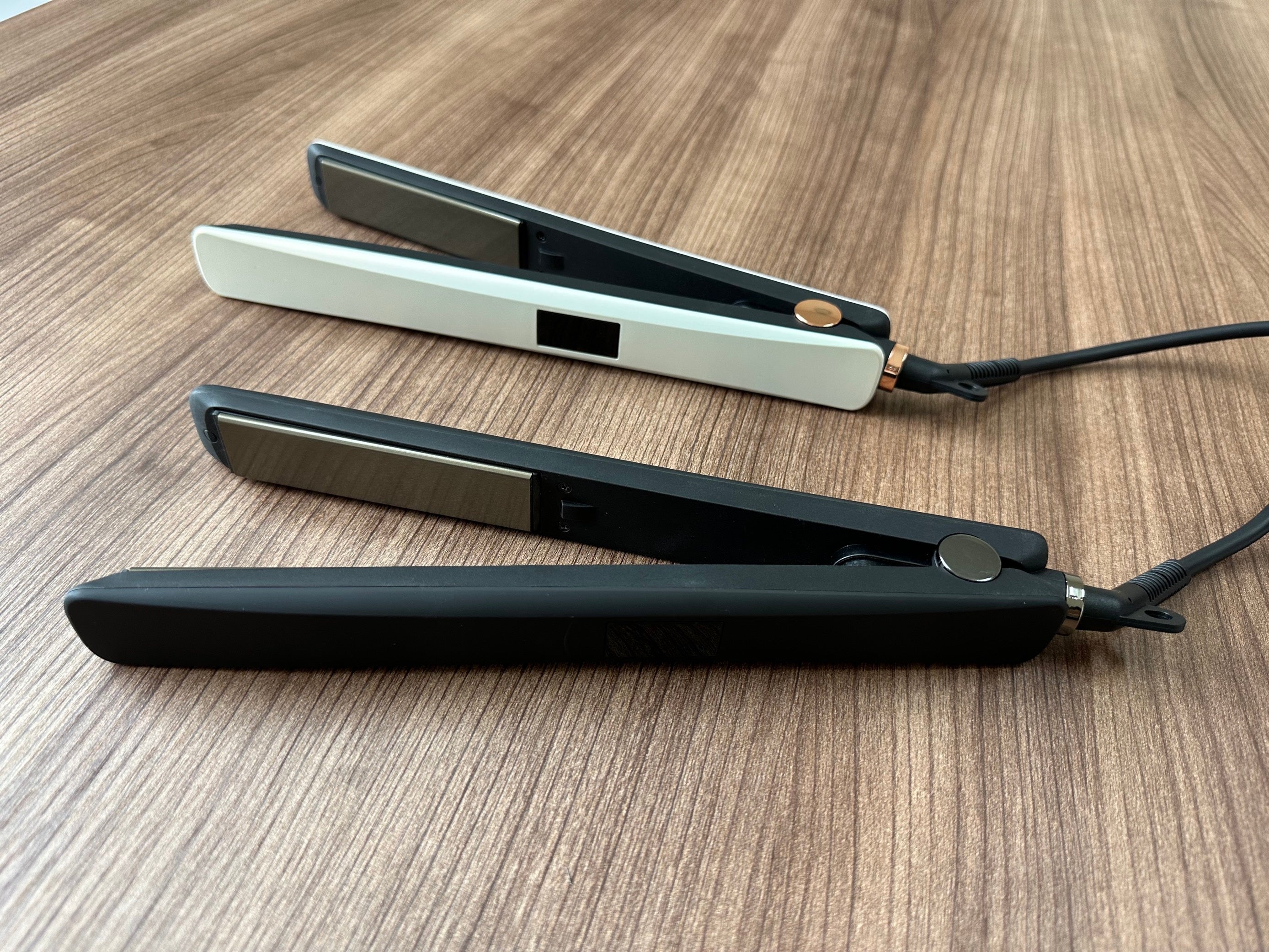 WiSt brandsより、髪に優しいヘアアイロン【WiSt SMART HAIR IRON(ウィストスマートヘアアイロン)】2023年９月15日発売予定！！