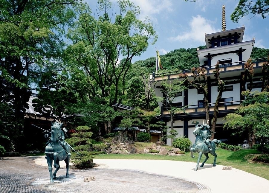 【VMG HOTELS & UNIQUE VENUES】LE UN 神戸迎賓館より、平敦盛ゆかりの須磨寺で、歴史に触れ心を満たす体験付ランチプランを販売開始