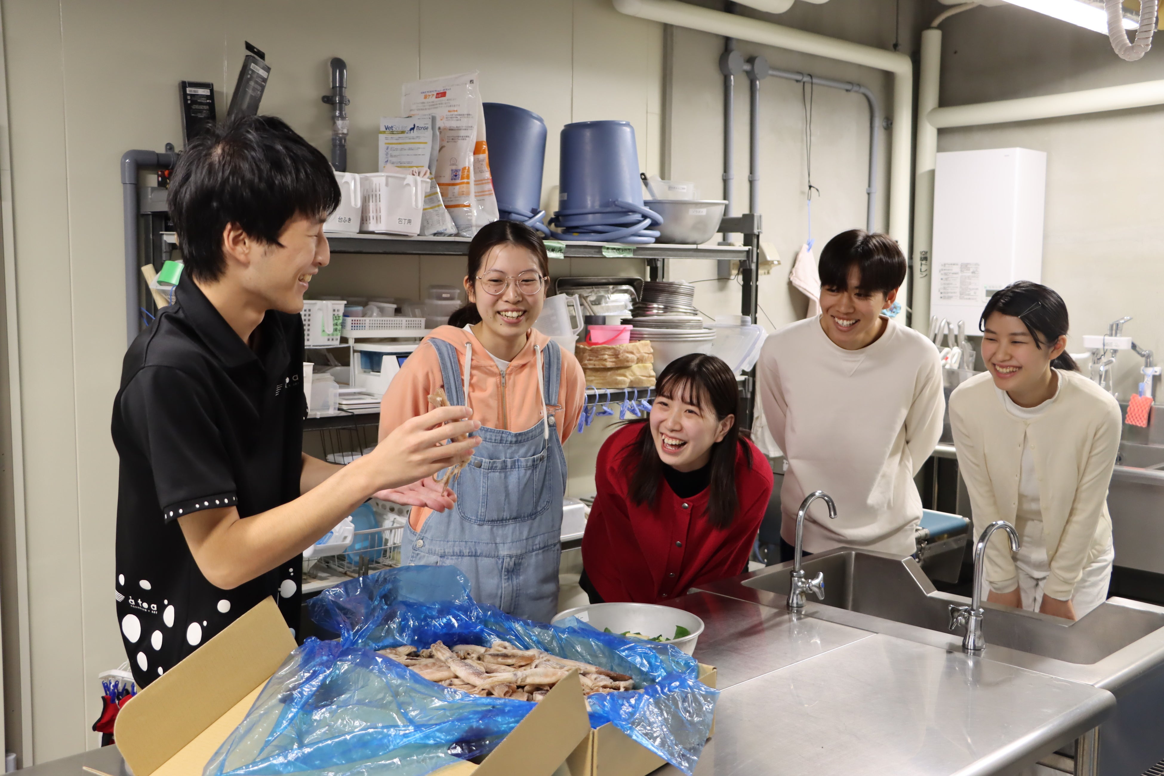 神戸の港の水族館”アトア”開館2周年記念「バックヤードツアー」を2日間限定開催！開館記念日には感謝のメッセージ付きノベルティを来場者にプレゼント！