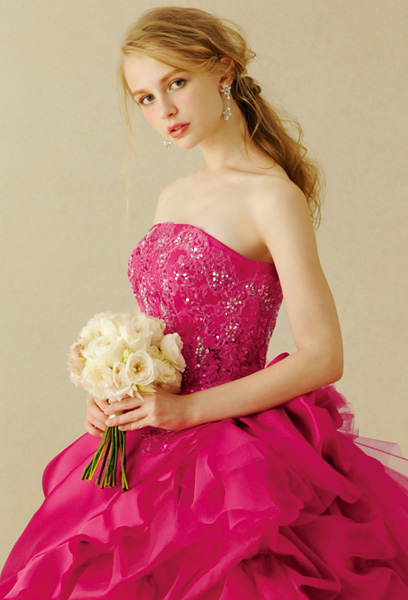 大人可愛いラズベリーピンクのドレス特集 Dressy ドレシー ウェディングドレスの魔法に Byプラコレ