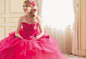 大人可愛いラズベリーピンクのドレス特集 | DRESSY (ドレシー 