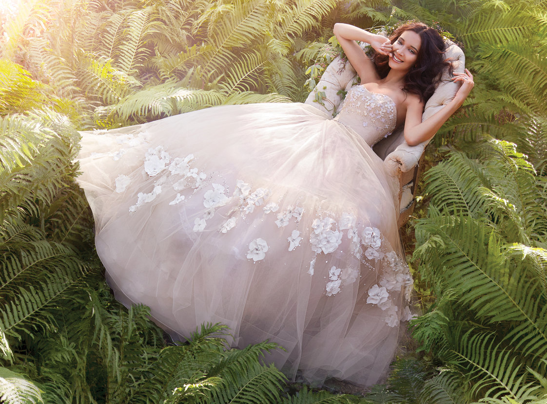 jim-hjelm-bridal-tulle-floral-embroidered-strapless-sweetheart-embroidered-natural-crystal-pearl-sweep-8561_lg