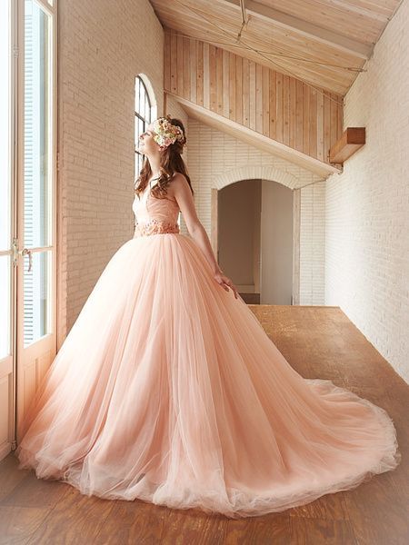 ピンクでも大人可愛いおすすめコーデ Dressy ドレシー ウェディングドレスの魔法に Byプラコレ