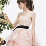 甘すぎないピンクがおしゃれ花嫁さまの間で話題！❤『くすみピンク』の大人可愛いカラードレスをcheck !!
