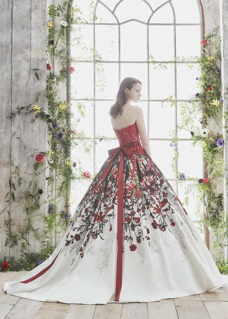 【新品✨未使用品】ひまわり⚠️赤いドレス　花柄ドレス　レースドレス　リボン Andy/アンディ】ワンカラー 花柄 レース セットアップ リボン