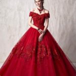 女性を華やかに美しく魅せてくれるカラー”赤”のカラーウェディングドレスをご紹介♡
