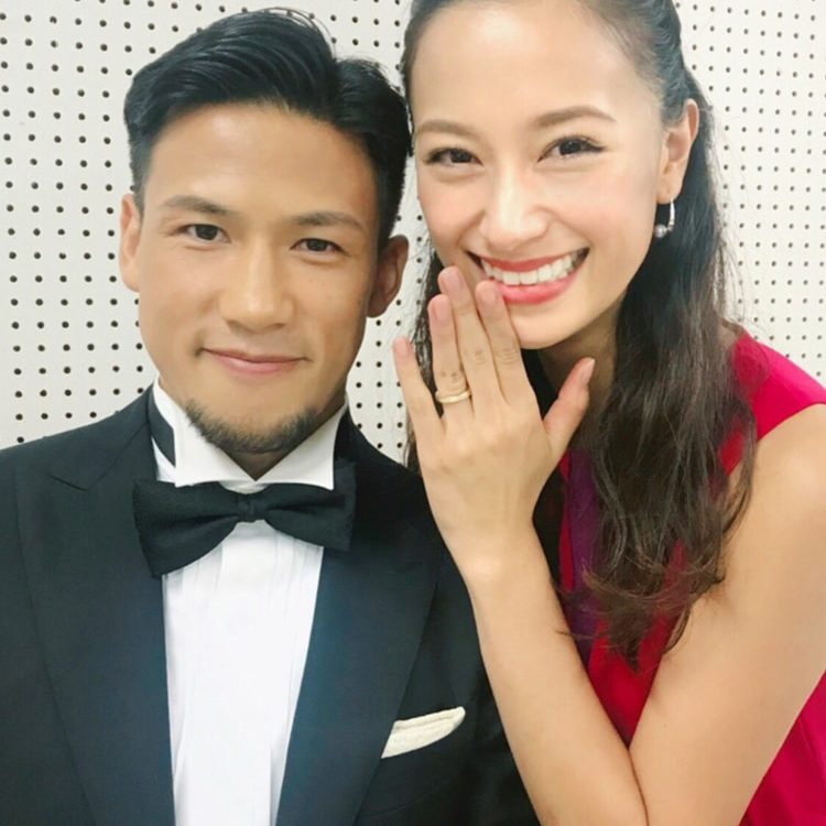 モデルの 高橋ユウ さんがあの人気番組でk 1卜部弘崇選手から公開プロポーズを受ける お相手は 幸せウェディングニュースをお届け Dressy ドレシー ウェディングドレスの魔法に Byプラコレ