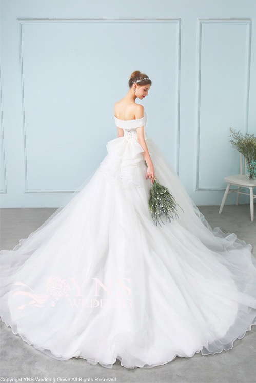 オフショルダー ウェディングドレス YNS WEDDING YNS WEDDING ウェディングドレス Aライン オフショルダー