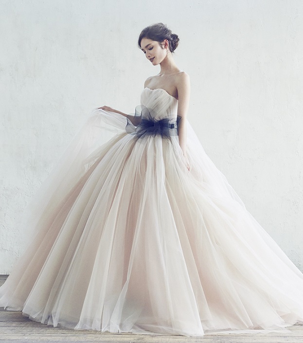 ハツコエンドウ風カラードレス くすみピンク ウェディングドレス