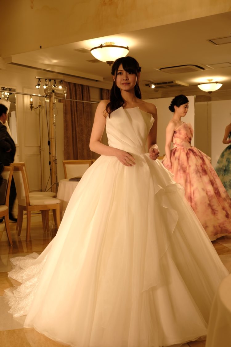 447イサムモリタ高級ウエディングドレス9号11号13号M~LLカラードレス イサムモリタ高級ウエディングドレス9号11号13号カラードレス