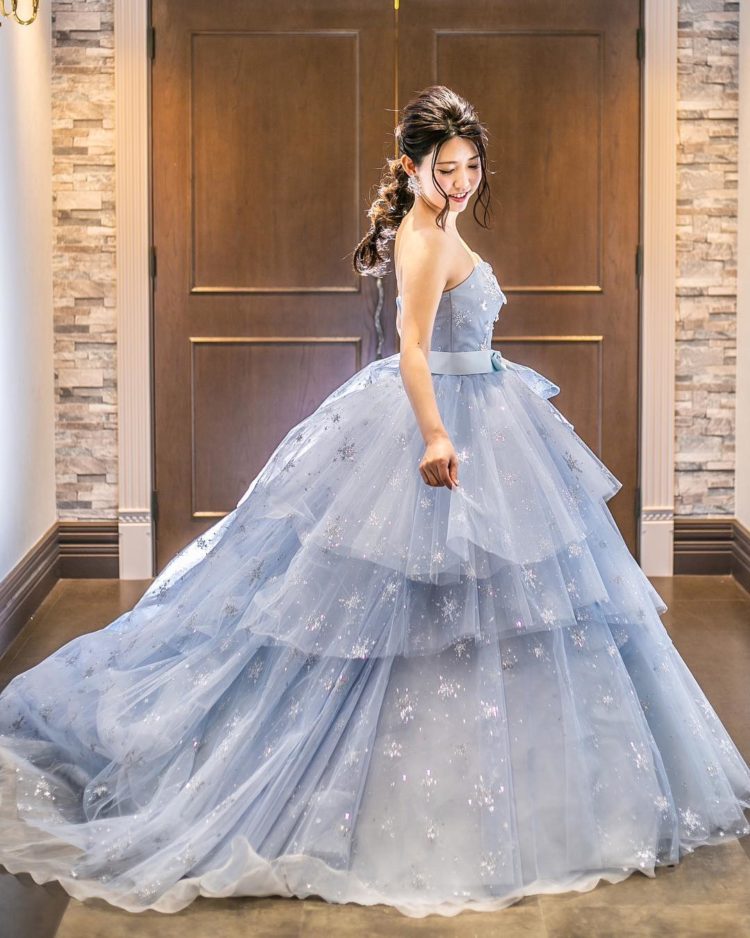 『KIYOKO HATA』の可愛いカラードレスで、みんなの視線を惹き寄せちゃいましょう♡ Dressy（ドレシー）byプラコレウェディング