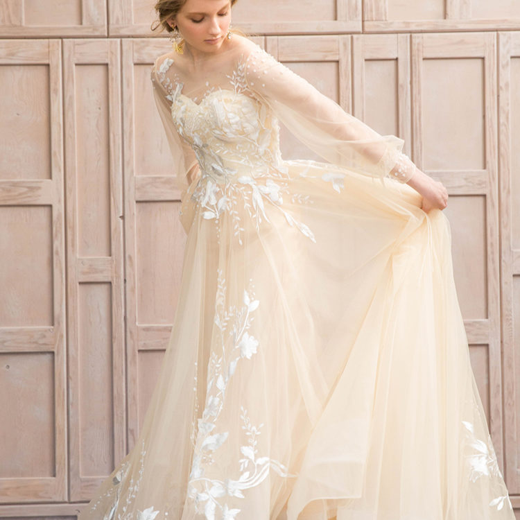 ナチュラルテイストがおしゃれな The Dress Canvas のドレスをご紹介 Dressy ドレシー ウェディングドレス の魔法に Byプラコレ