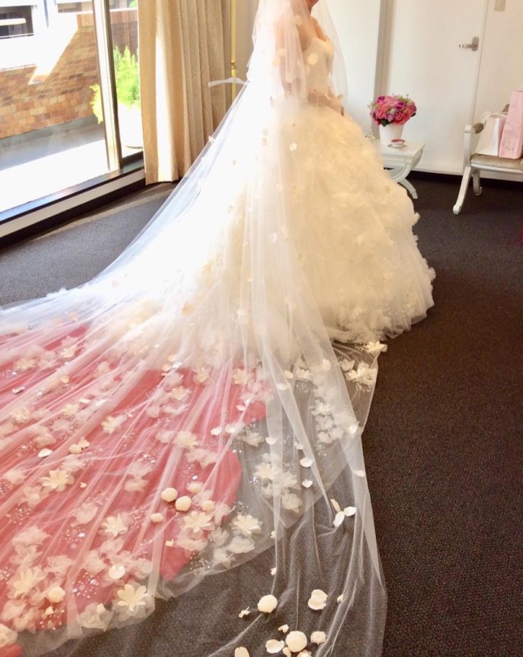 裏地にはブランドカラーの赤！Marsha K(マーシャ ケイ)のこだわり