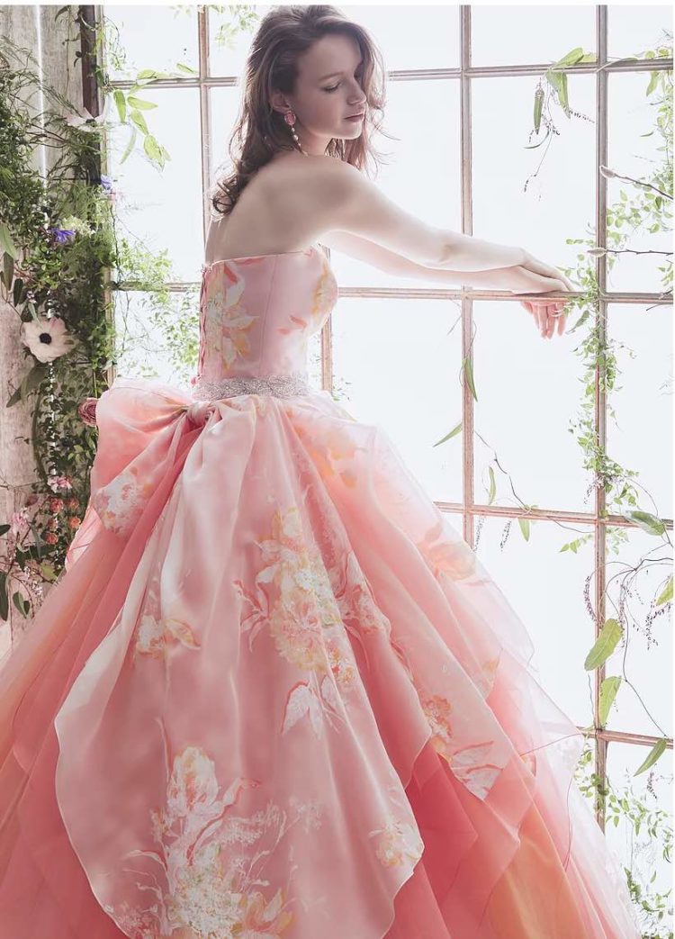 HARDY AMIES の愛されカラードレス | DRESSY【公式