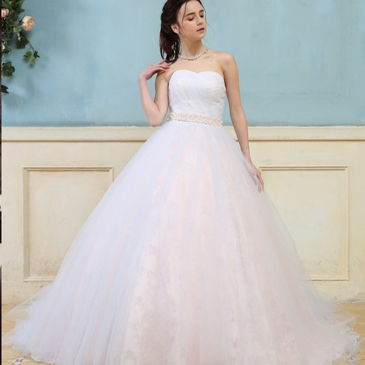 トレンドのペールカラードレスがかわいい♡Annie Bridalの人気ドレスを 