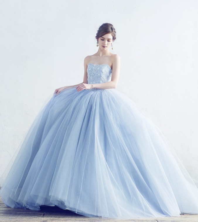 カラードレス シンデレラ ウェディングドレス青色 グラデーション