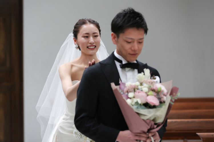 21年最新版 結婚式演出70選 定番からトレンド ゲスト参加型 人気の挙式演出から披露宴演出まで Dressy ドレシー ウェディングドレスの魔法に Byプラコレ