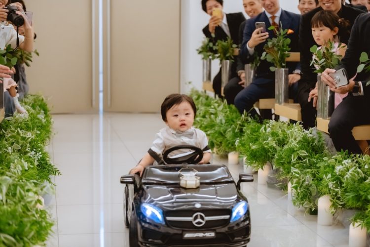 ラジコンカー 結婚式 リングボーイガール ラジコンカー