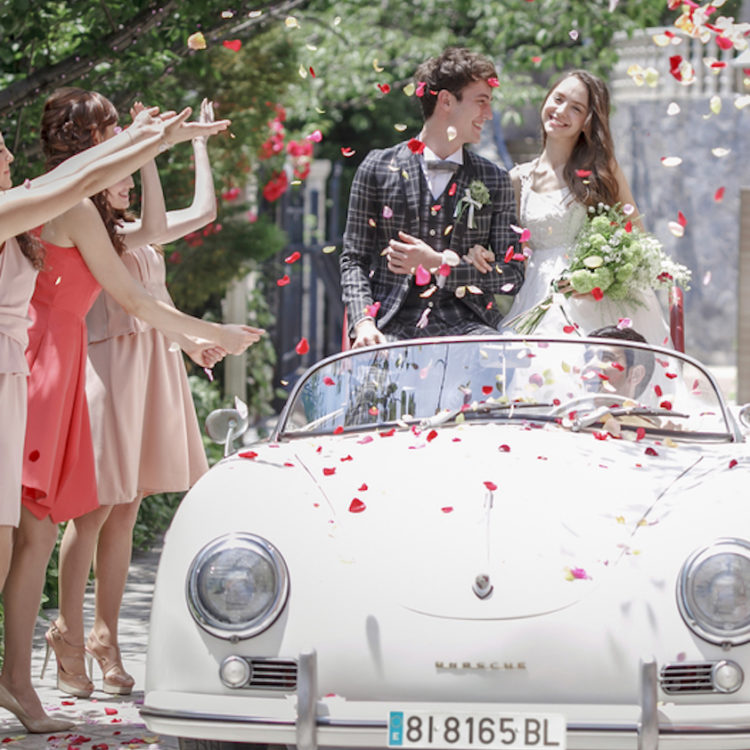 車の展示ができる結婚式場ゴールデンルート | DRESSY【公式