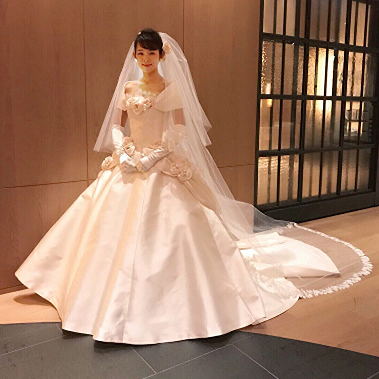 第二子出産藤澤恵麻さんのウェディングドレス姿を紹介 Dressy ドレシー ウェディングドレスの魔法に Byプラコレ