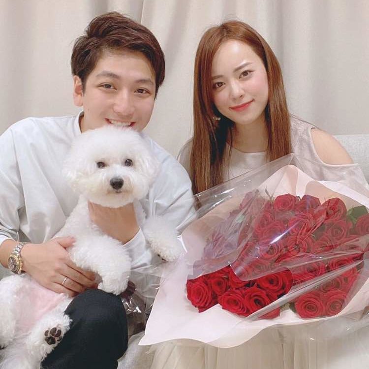 人気youtuber Jjコンビのジョージと関根りさが結婚 おふたりについて詳しく知りましょ Dressy ドレシー ウェディングドレスの魔法に Byプラコレ