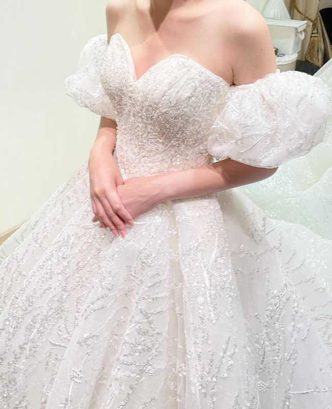 ホワイト ウエディングドレス - DRESSY【公式】ウェディングドレス