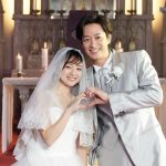 安達祐美さんが「夫よ、死んでくれないか」でのウェディングドレス姿を披露♡夫でカメラマンの桑島智輝さんとの結婚記念日や結婚生活も