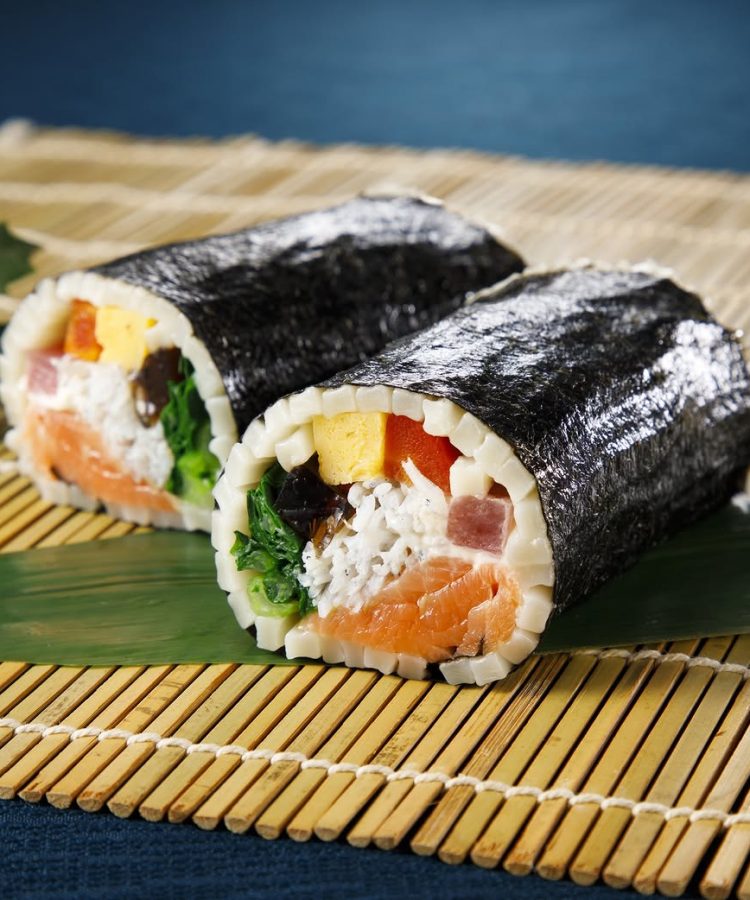 香川の恵方巻きはうどん